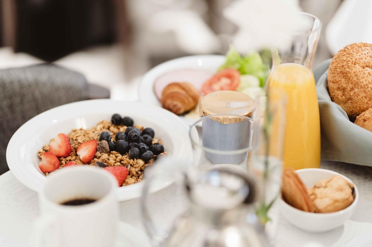 Hotel Bastian Хелзинки Екстериор снимка