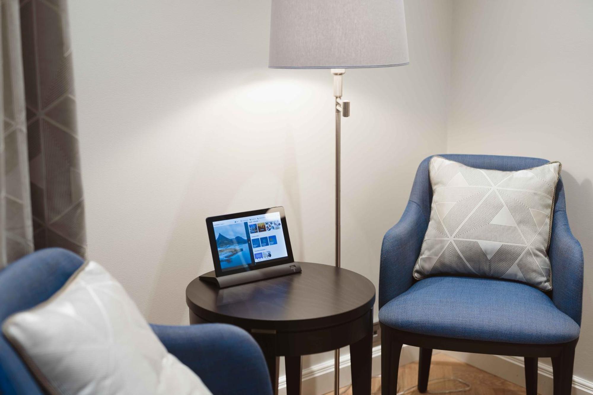 Hotel Bastian Хелзинки Екстериор снимка